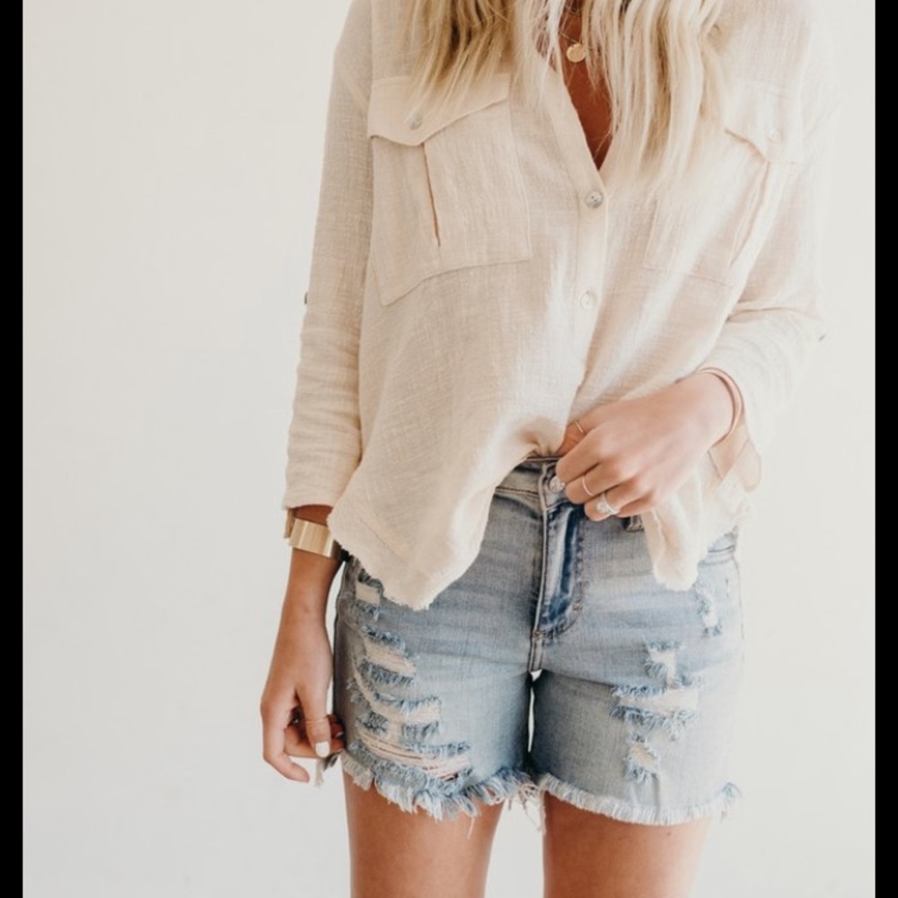 CJLA Larson denim shorts size Medium